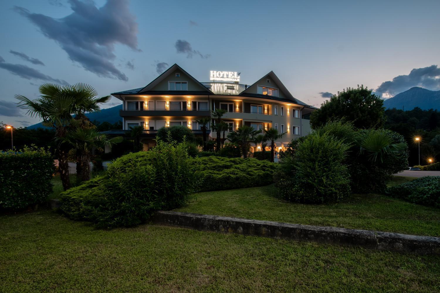 Hotel Internazionale Domodossola Exterior foto