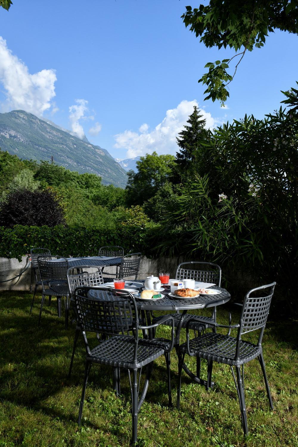 Hotel Internazionale Domodossola Exterior foto